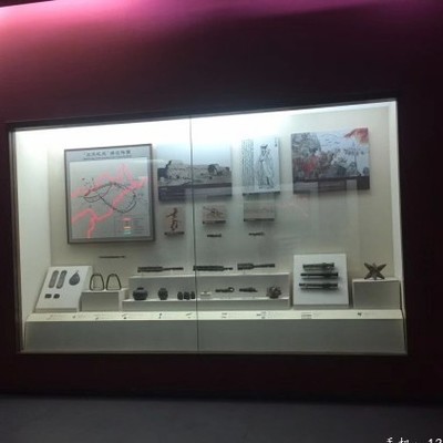 沈陽金屬烤漆博物館展柜生產廠家報價與文化傳播